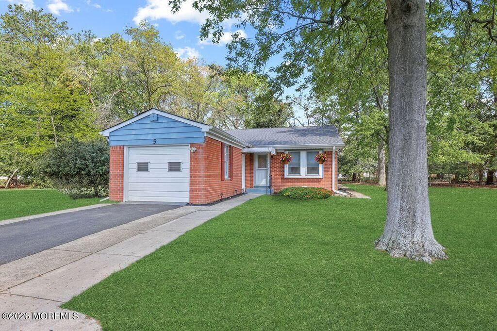 Property Photo: 5 Revere Court NJ 08759