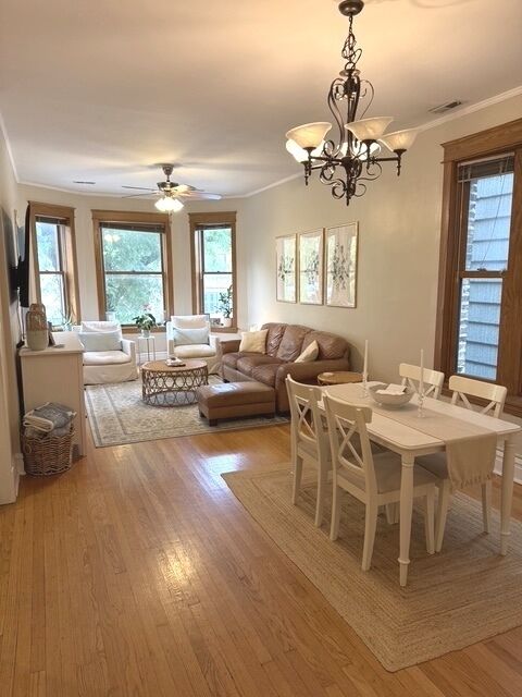 Property Photo: 900 W Wrightwood Avenue 2W IL 60614