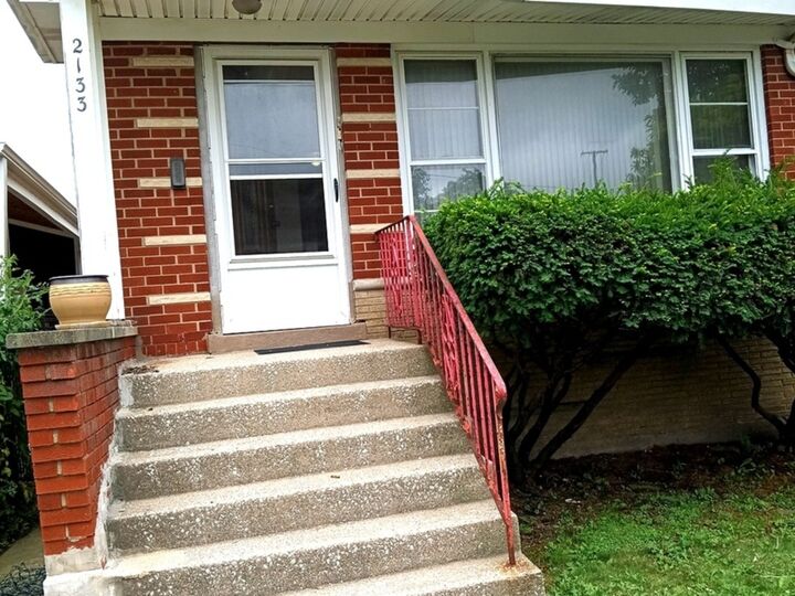 Property Photo:  2133 W 49th Place  IL 60609 