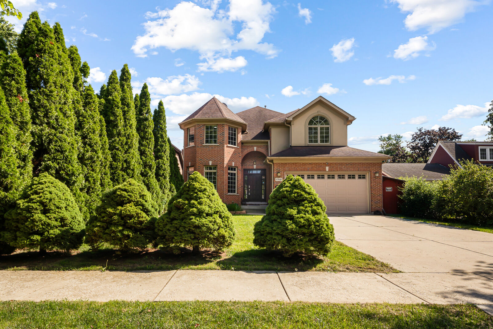 Property Photo: 1769 Morse Avenue IL 60018