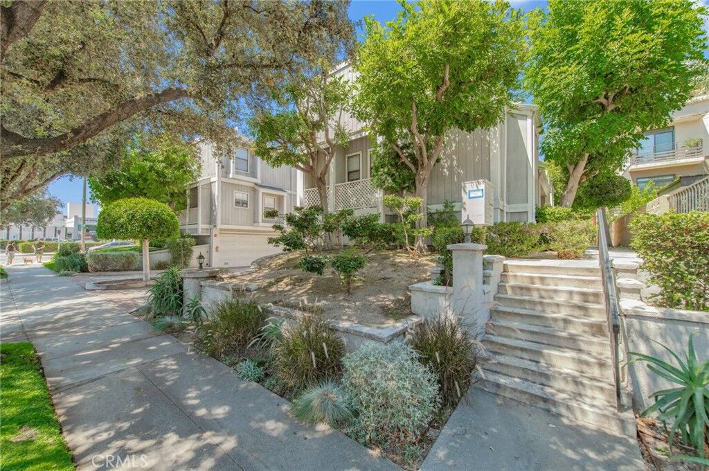 Property Photo: 965 E Del Mar Boulevard 4 CA 91106