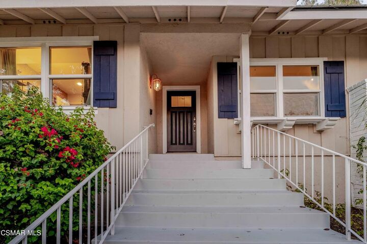 Property Photo:  1039 Nonchalant Drive  CA 93065 
