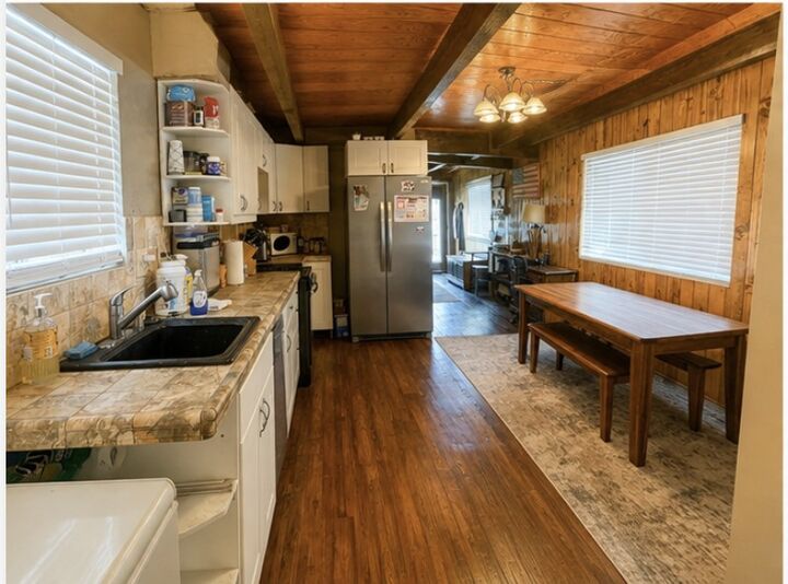 Property Photo:  548 Riverside  CA 92386 
