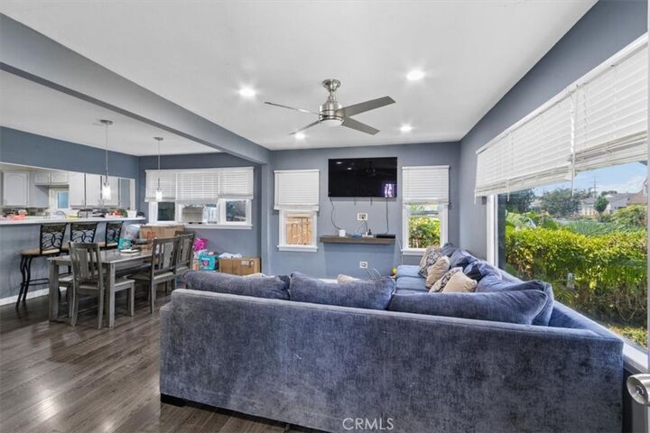 Property Photo: 322 W School Street CA 90220