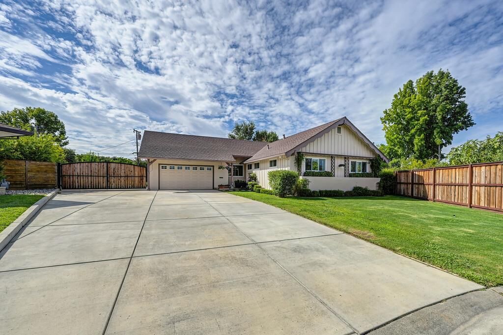 Property Photo: 3624 Cody Way CA 95864