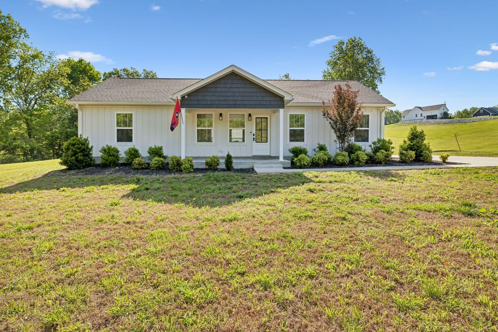 Property Photo:  300 Still Point Rd  TN 37166 