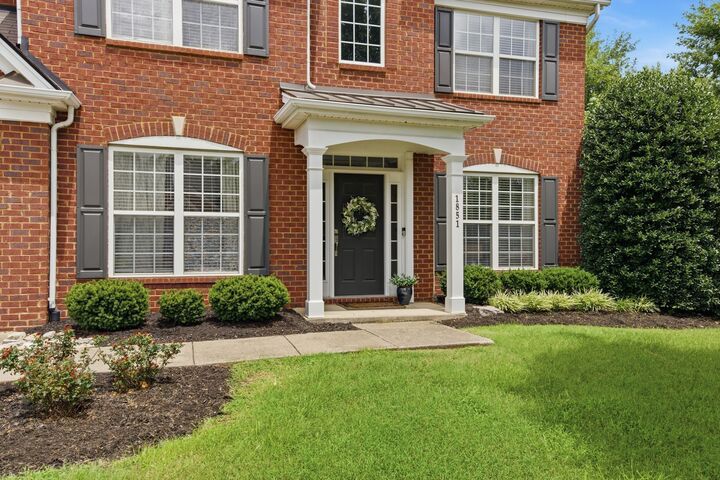 Property Photo: 1851 Erlinger Dr TN 37135