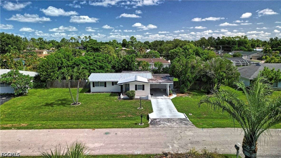 Property Photo:  2231 Gorham Avenue  FL 33907 