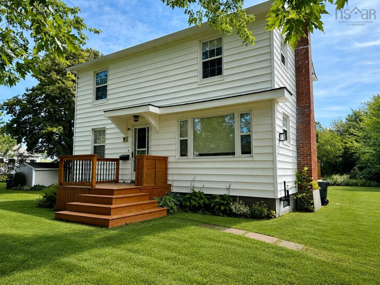 Property Photo:  5 Elmwood Drive  NS B4H 2G5 