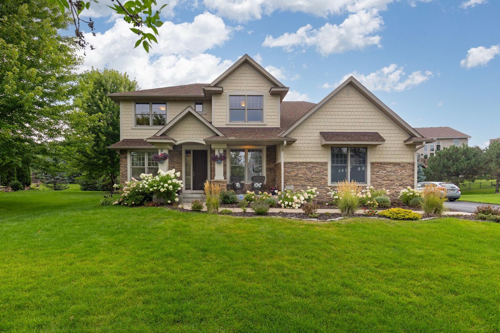 Property Photo:  1752 Carriage Drive  MN 55386 