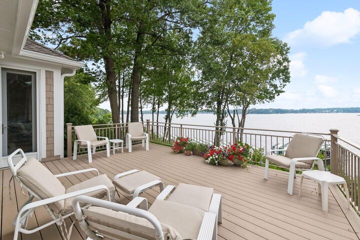 Property Photo:  2928 Pelican Point Circle  MN 55364 