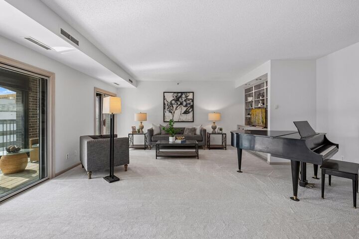 Property Photo: 1235 Yale Place 709 MN 55403
