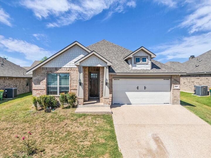 Property Photo: 509 Paso Fino Street TX 76706
