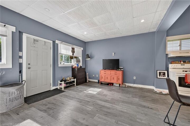 Property Photo: 56 East 32nd Street ON L8V 3R6