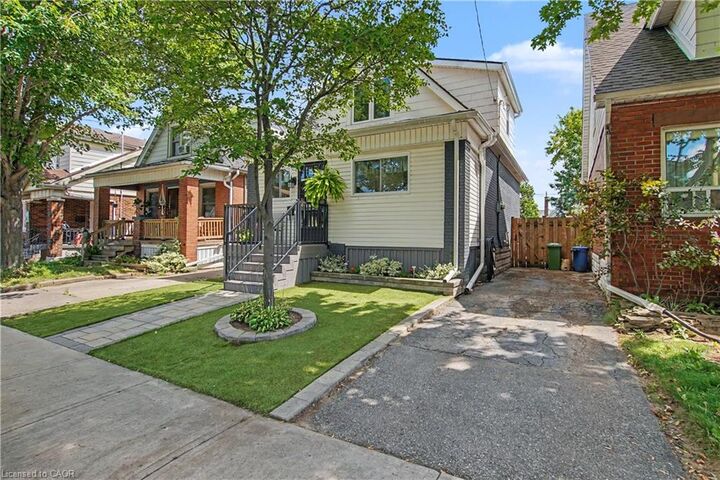 Property Photo:  20 Cope Street  ON L8H 5A9 