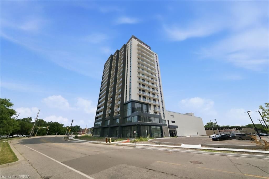 Property Photo:  33 Erie Avenue 1215  ON N3S 0K7 