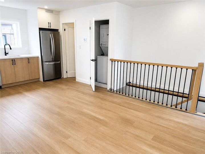 Property Photo:  17 White Avenue 1 Gs  ON M1C 1P1 