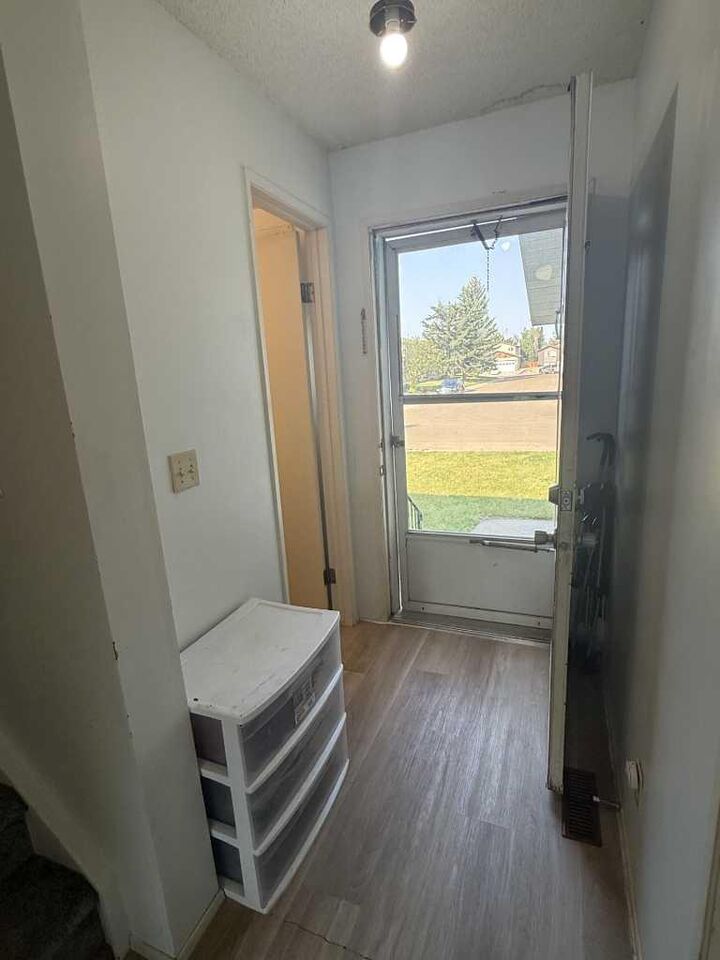 Property Photo:  144 Winkler Drive  AB T0J 1P0 