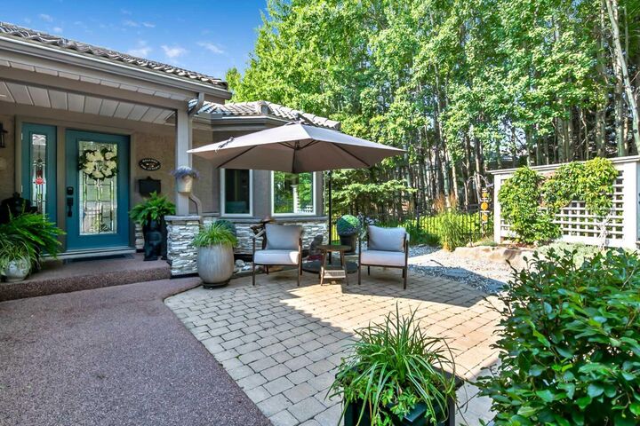 Property Photo: 34 Sunrise Way AB T0L 1W3