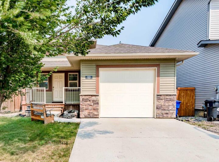352 Crocus Terrace W — photo 1