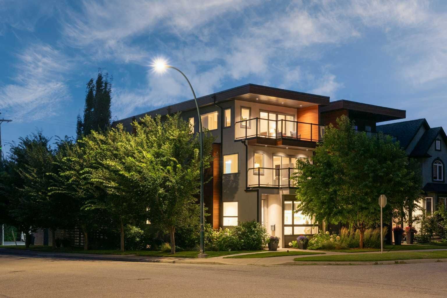 Property Photo:  2201 Bowness Road NW  AB T2N 3L4 