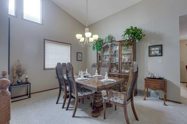 Property Photo:  6 Ramsey Avenue  AB T4P 3K6 