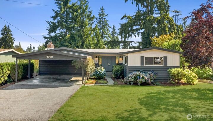 Property Photo:  4302  225th Street SW  WA 98043 