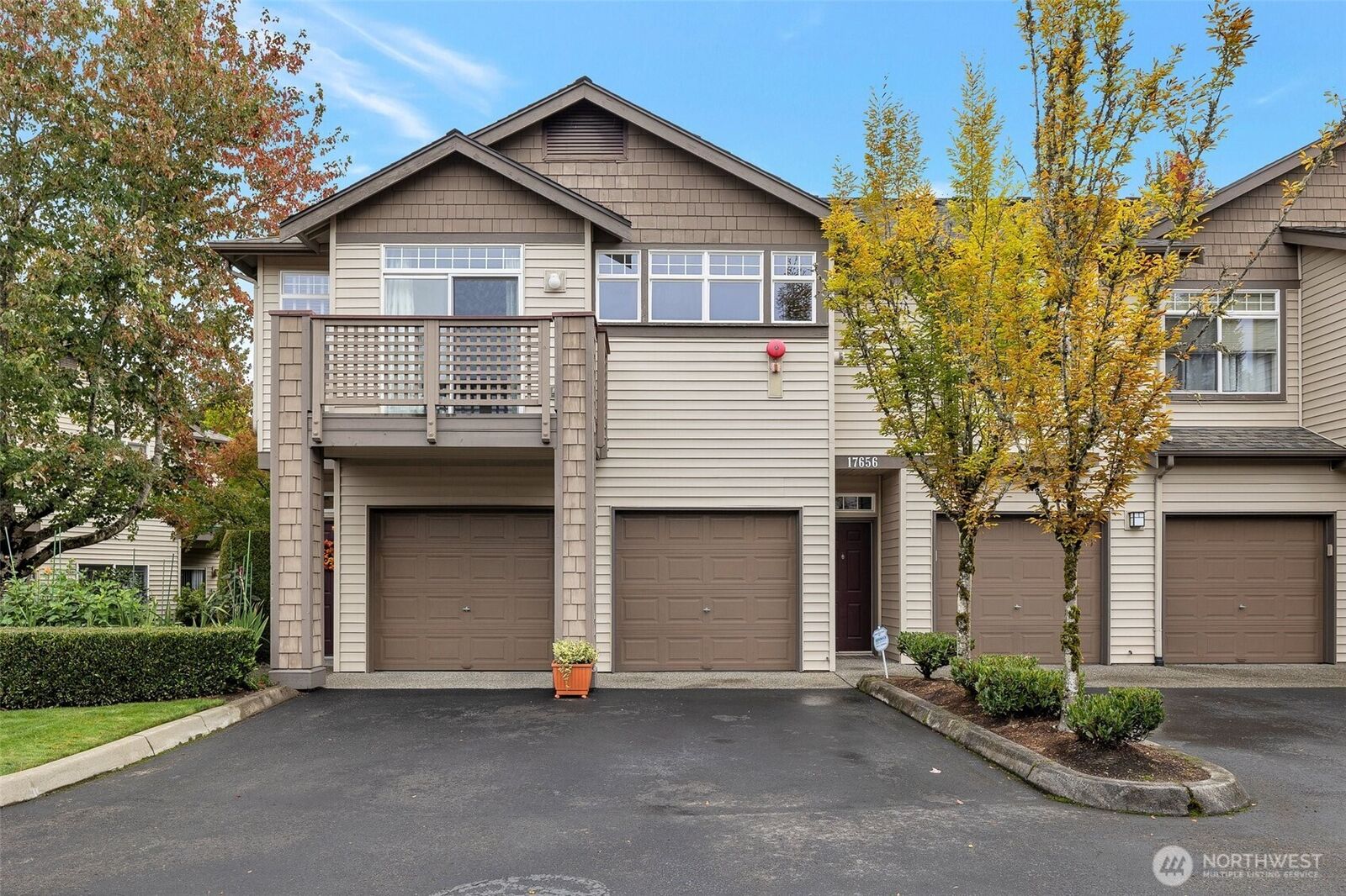 Property Photo:  17656  134th Lane SE F17656  WA 98058 