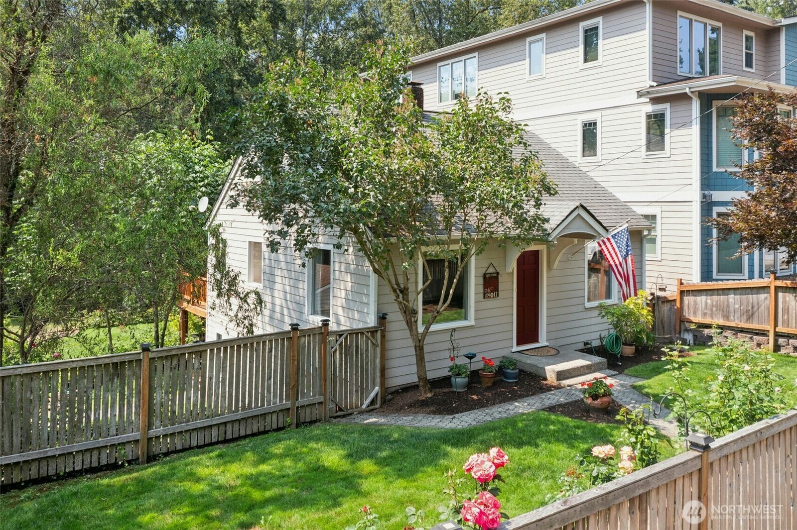 Property Photo: 18011 18005 83rd Avenue NE WA 98028