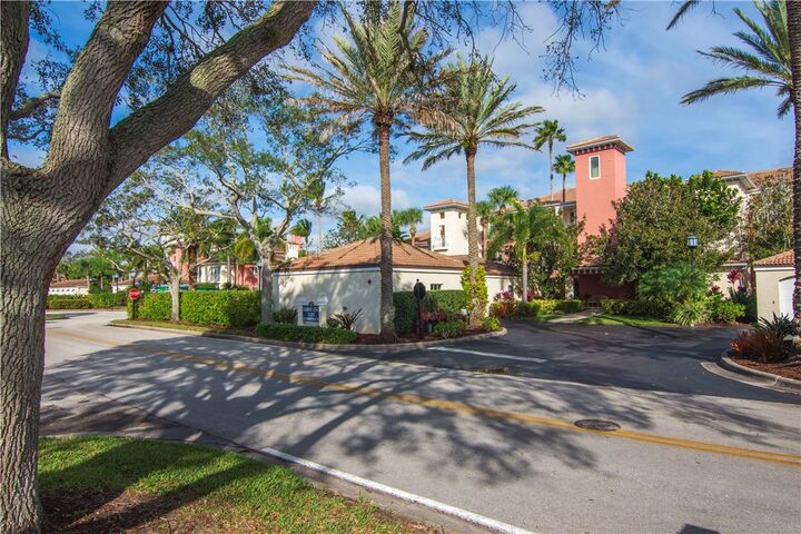 Property Photo:  5225 E Harbor Village Drive 202  FL 32967 