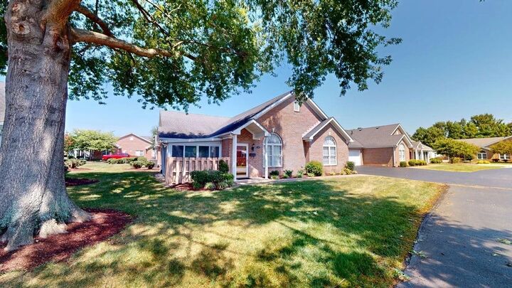 Property Photo: 100 Augusta Avenue 6B KY 42103