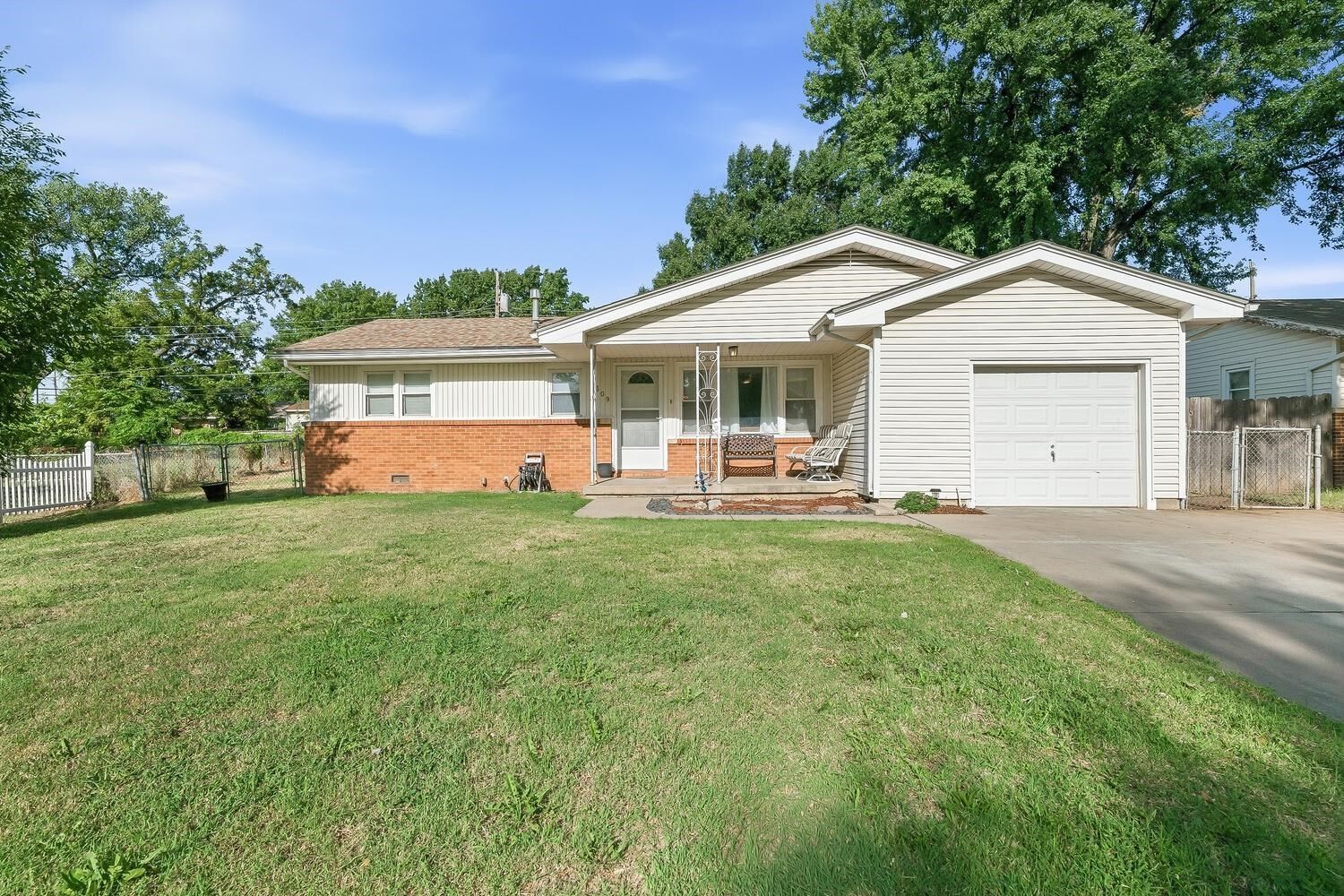Photo de la propriété: 1309 N Baltimore Ave KS 67037