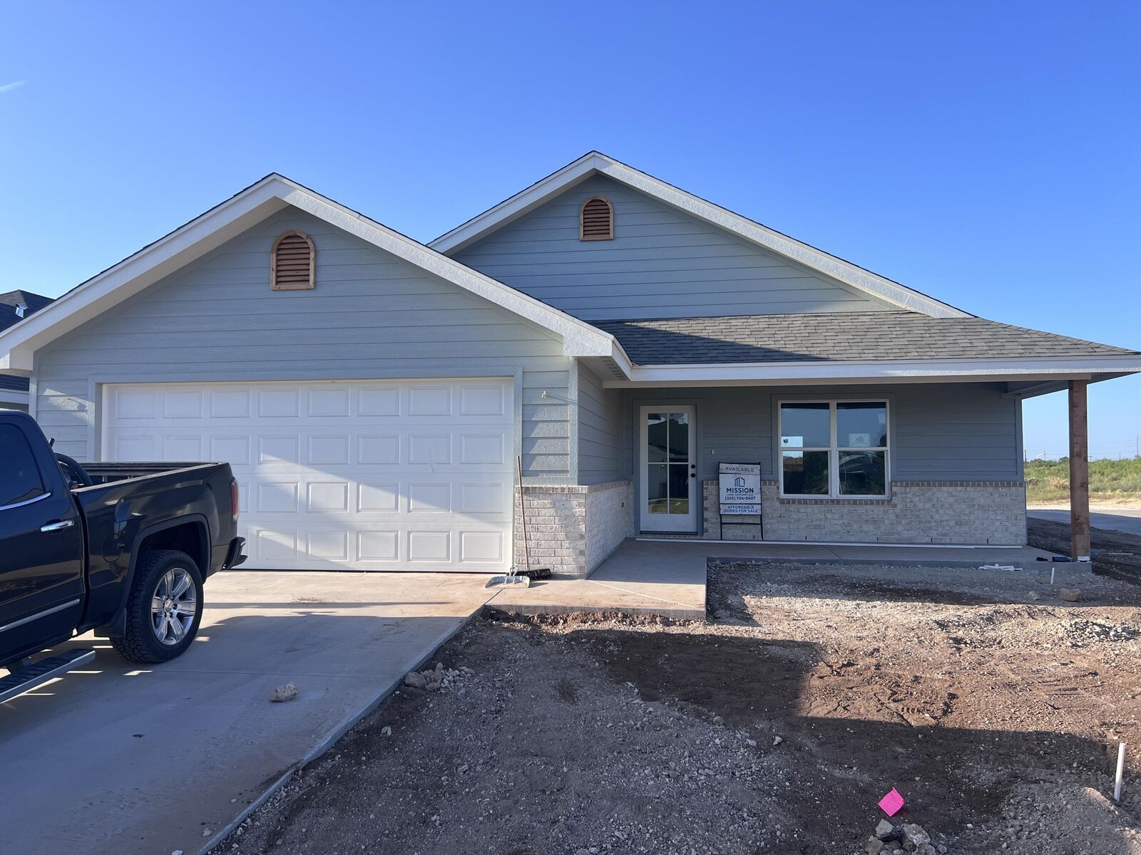Property Photo:  1005 Claborne Court  TX 76903 
