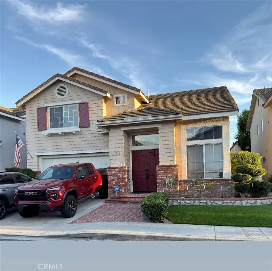 Property Photo:  1808 E Taft Lane  CA 92870 