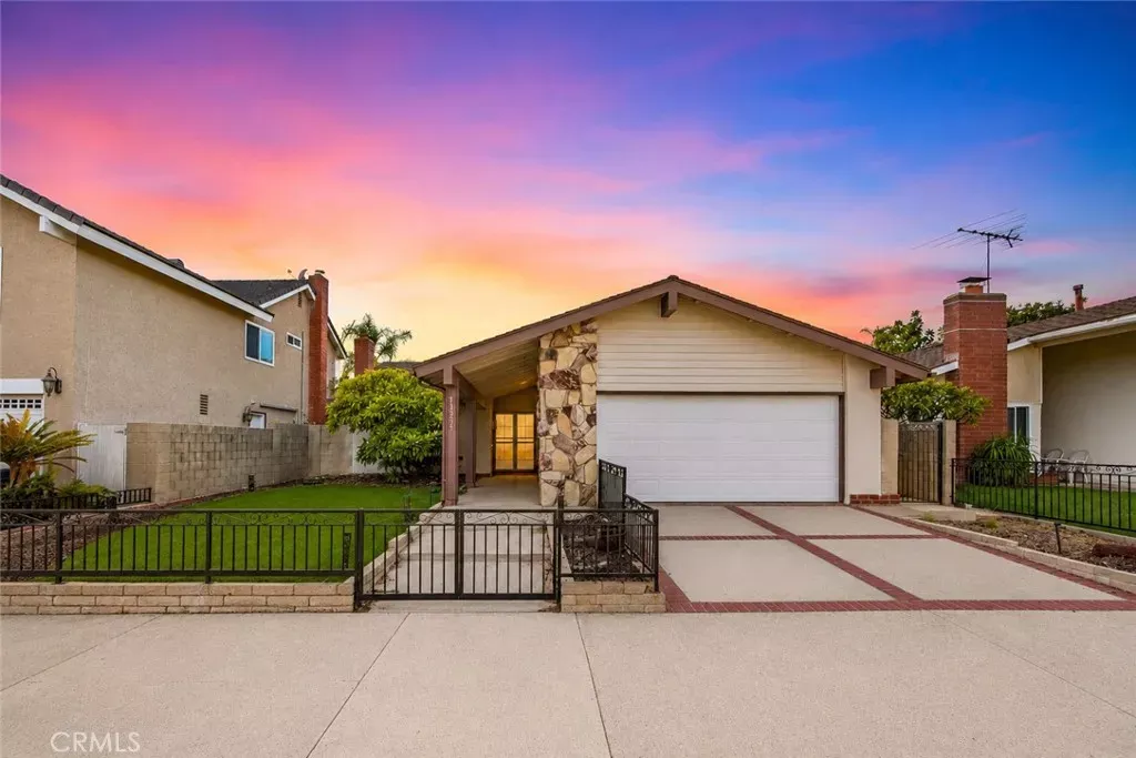 Property Photo:  11377 Madeira  CA 90630 