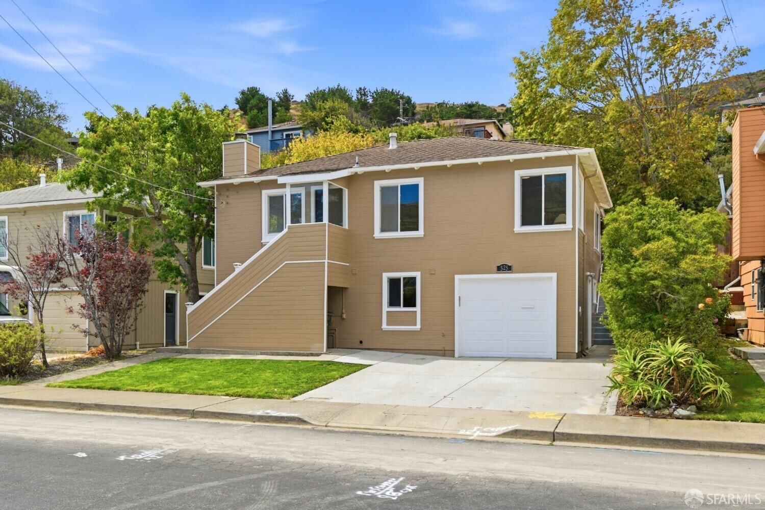 Property Photo:  525 Larch Avenue  CA 94080 