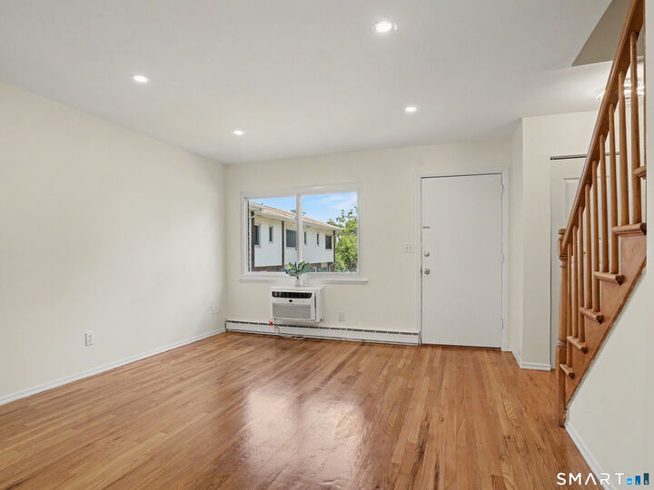 Property Photo: 550 Prospect Street 8 CT 06511