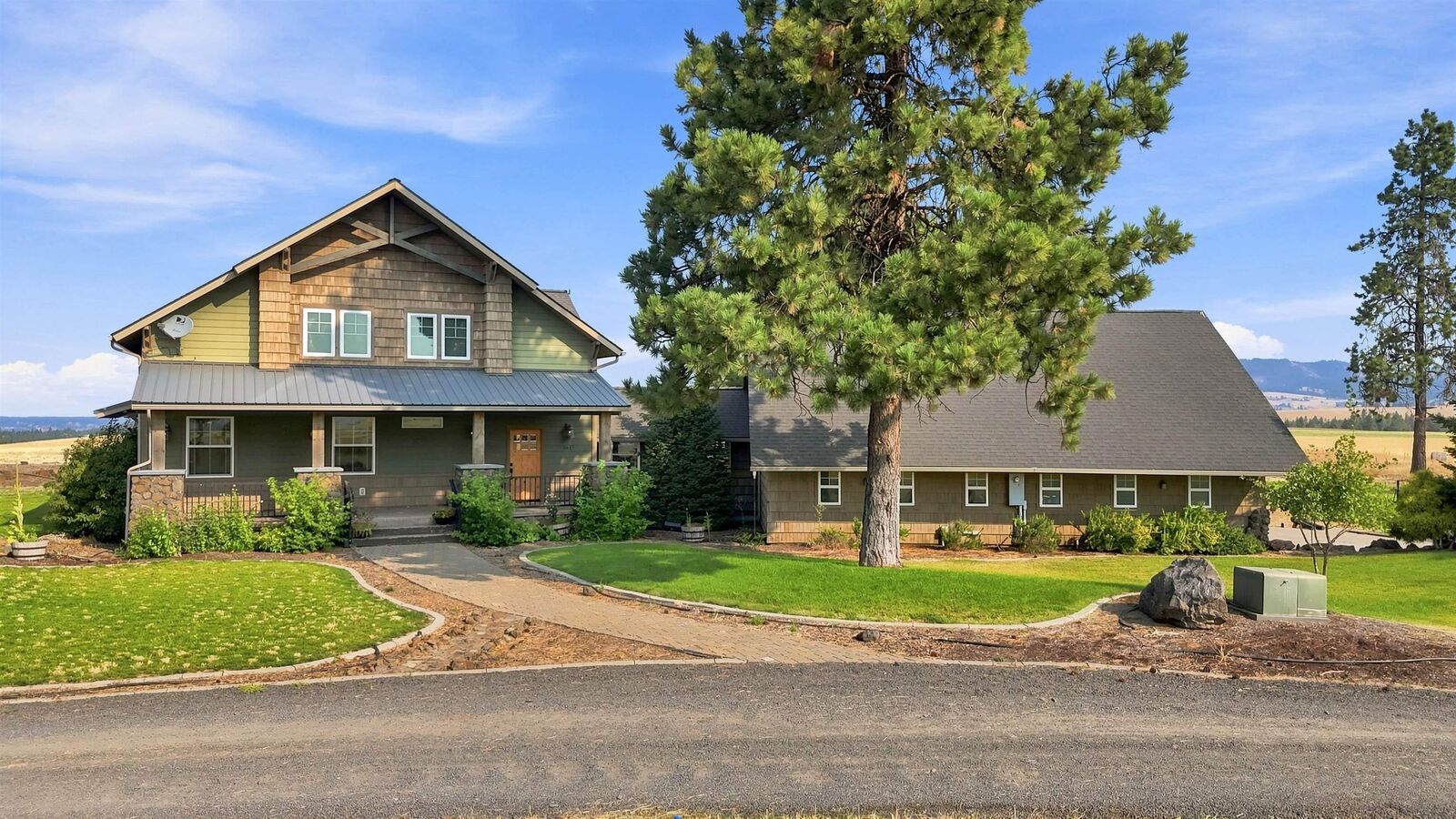 Property Photo:  7617 E Elder Rd  WA 99036 
