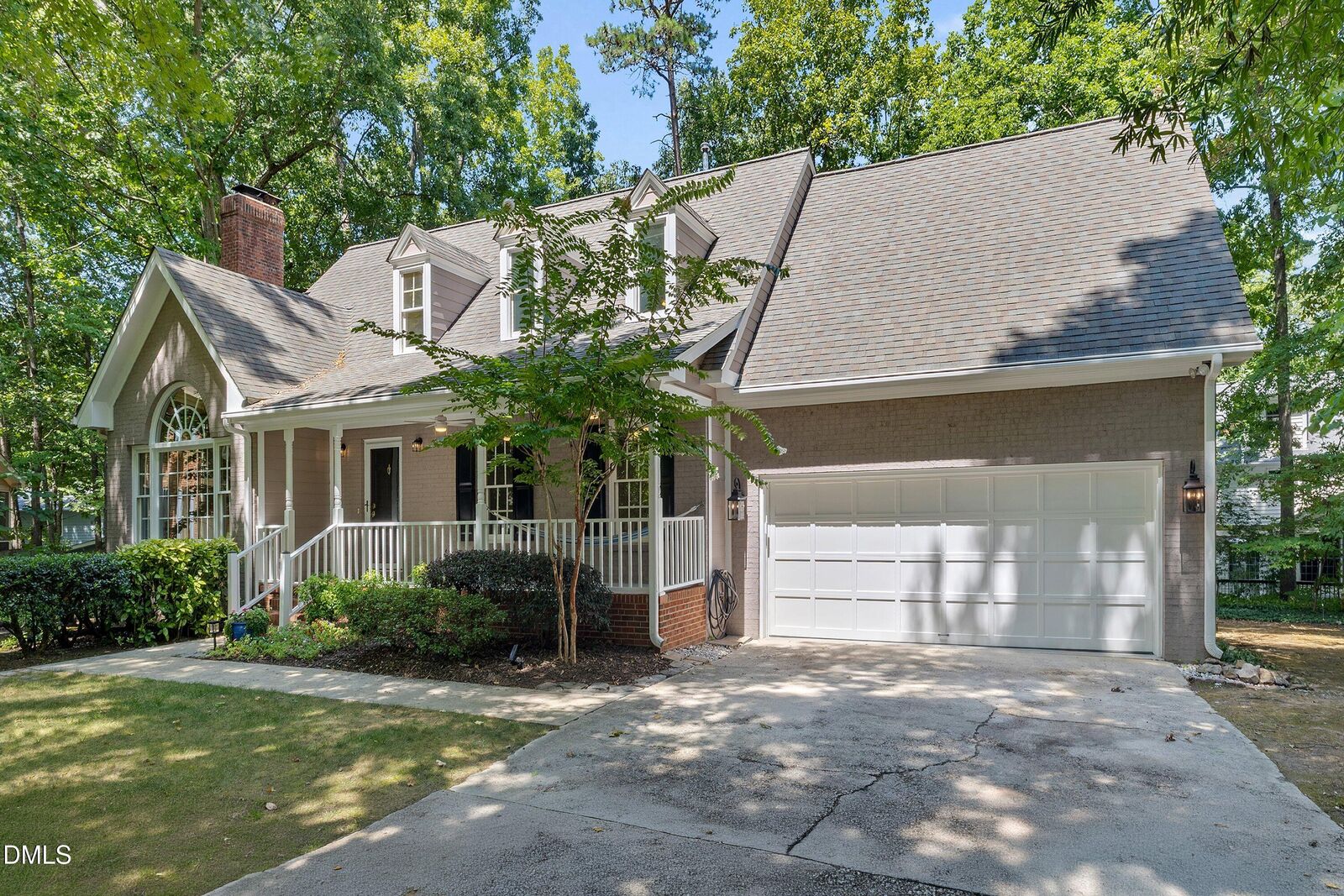 Property Photo:  1006 Oakwell Court  NC 27502 