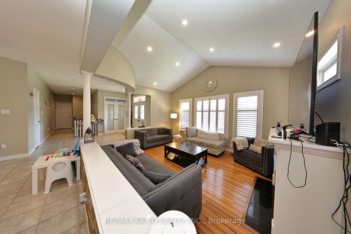 Property Photo: 117 Delarmbro Drive ON N0B 1T0