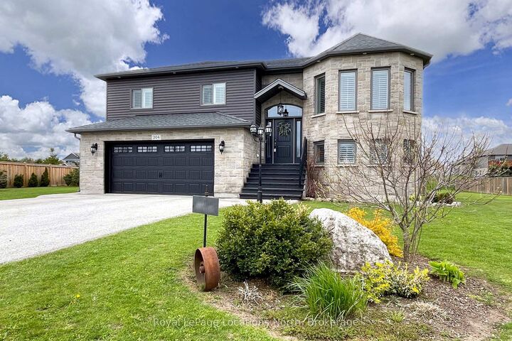 Property Photo: 204 Mactay Drive ON N0G 1H0