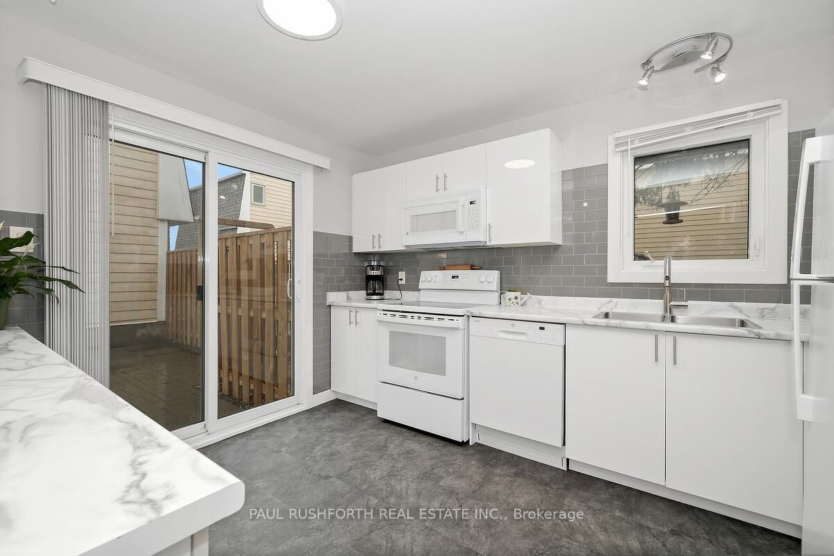 Property Photo:  244 Salter Crescent  ON K2K 1Z2 