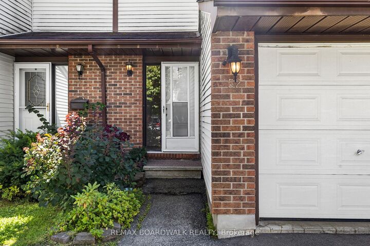 Property Photo:  52 Baneberry Crescent  ON K2L 2Y4 
