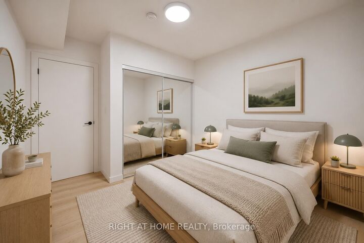 Property Photo:  367 Howland Avenue 2  ON M5R 3C1 