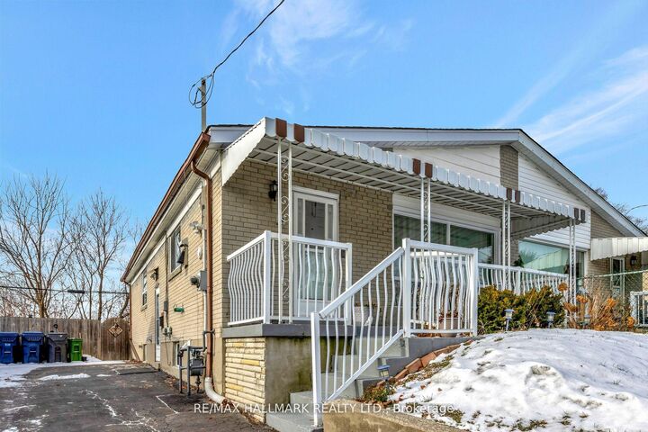 Property Photo:  90 Santamonica Boulevard Bsmt  ON M1L 4H5 