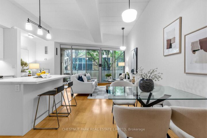 Property Photo:  160 Baldwin Street 409  ON M5T 3K7 