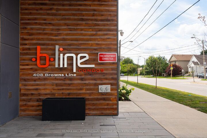 Property Photo:  408 Brown's Line Ph606  ON M8W 3T8 