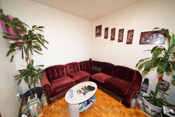 Property Photo: 65 Salem Avenue ON M6H 3C2