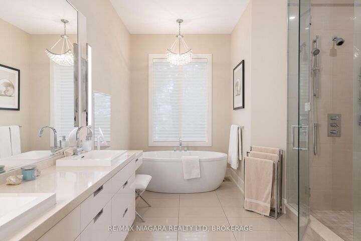 Property Photo: 362 Niagara Boulevard ON L0S 1J0
