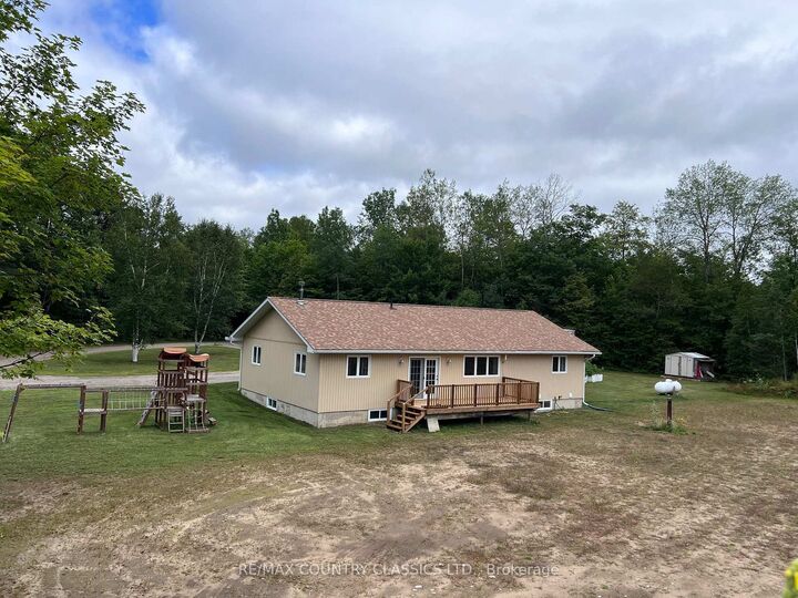 Property Photo: 3952 Loop Road ON K0L 1X0